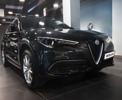 Takapuskurinsuoja Alfa Romeo Stelvio 2016-