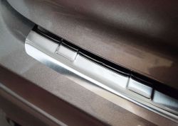 Takapuskurin suoja Mitsubishi Eclipse Cross PHEV 2021-