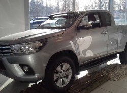 Aurinkosuoja Toyota Hilux 2016-