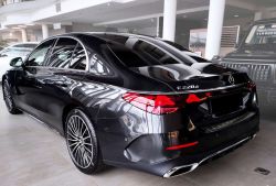 Takapuskurin suoja Mercedes E W214 2023- sedan