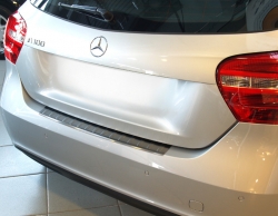 Takapuskurin suoja Mercedes A W176  2012-