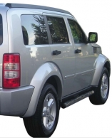 Kylkiputket askelmilla 76mm Dodge Nitro 2007- GP/209/IX