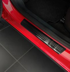 Kynnyslistat Renault Arkana 2020-