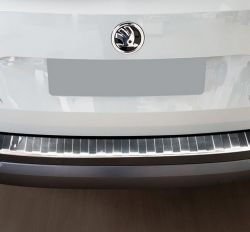 Takapuskurin suoja Skoda Karoq 