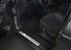 Kynnyslistat VW Touran 2015-