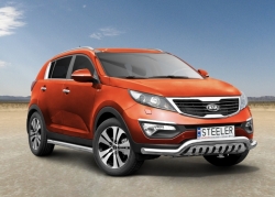 Eu-valoteline alleajosuojalla matala Kia Sportage 2010-