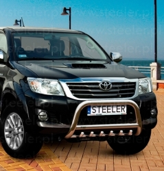 Eu-valoteline hampailla Toyota Hilux 2011-