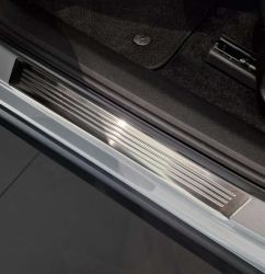 Kynnyslistat Volvo EX30 2023-