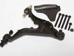Volvo V70 I etualatukivarsi oikea 272337