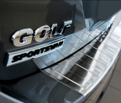 Takapuskurin suoja VW Golf Sportsvan 2014-19