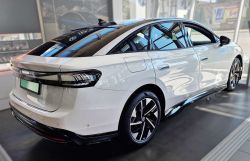Takapuskurin suoja VW ID.7